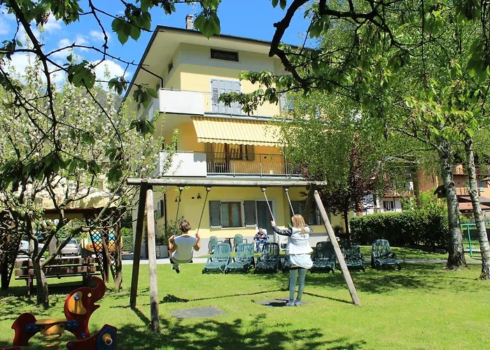 Benvenuti all'Hotel Garden LEDRO 3: Il luogo ideale per una vacanza rilassante a LEDRO