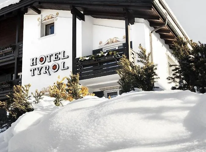 Esplora il Relais Hotel Alba di Canazei: Tradizione e Modernità in Val di Fassa