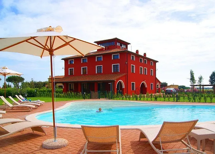 Benvenuti a Hotel Villa Bolgheri: Comfort e Tradizione Toscani