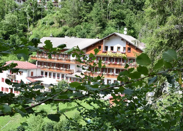 Hotel San Martino Di Castrozza con centro benessere: un'oasi di relax nelle Dolomiti