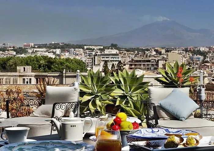 Plaza Hotel Catania Aperitivo: Scopri l'eleganza e il gusto della nostra proposta