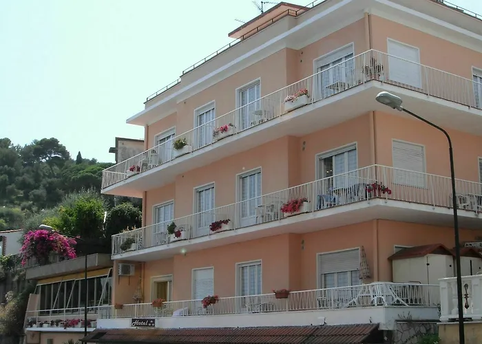 Hotel Diano Marina Prezzi: Scopri le migliori offerte per il tuo soggiorno